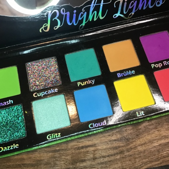 Pinky rose “bright lights” eyeshadow pallet, bnib - Picture 10 of 14